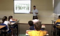 Conversa sensibiliza para estudar a história da escola