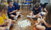 2º ano explora o raciocínio lógico com o jogo ‘Nunca 10’