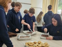 9º ano em Aula Interdisciplinar na Cozinha da Escola