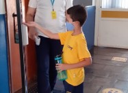 989597155129204.jpg